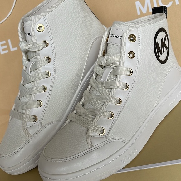 MICHAEL KORS SHEA MID HIGH TOP
FAUX LEATHER
49R4SHFE5L
BLACK
Fashion sneakers - Picture 8 of 16